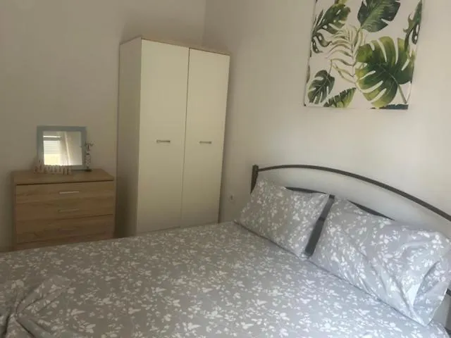 Istos Apartment 7 City Center